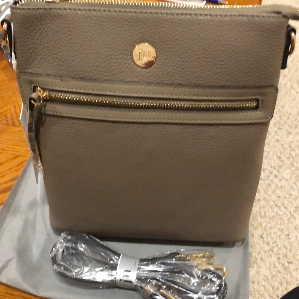Purse - Picture 2 of 4